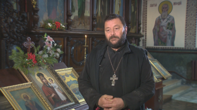С вяра в сърцето: Историята на отец Емануил, който се отказа от исляма и стана свещеник