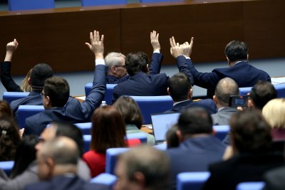 Парламентът гласува на второ четене промени в Закона за сметната