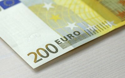 БНБ: Банкнотата от 200 евро е законно платежно средство и търговците не могат да я отказват