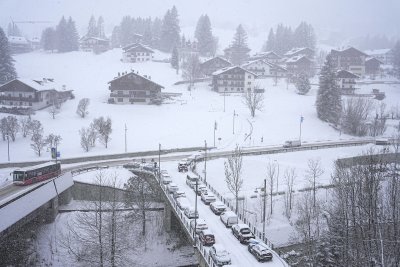 Швейцария остава единствен кандидат за домакин на Зимните олимпийски игри през 2038 година