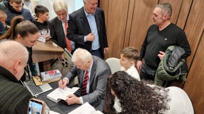 В Пловдив бе представена биографичната книга за Христо Бонев "Осмото тепе"