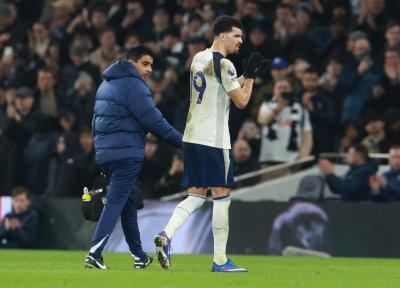 Тотнъм взе точка от Ман Сити след впечатляващ обрат