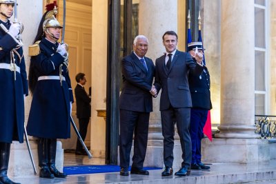 Срещи за Украйна и в Париж: Еманюел Макрон приема Антониу Коща и Урсула фон дер Лайен