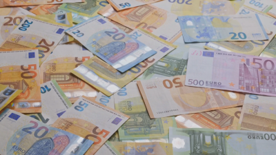 Two Arrested for Attempting to Put Counterfeit Euro Banknotes Into Circulation in Gambling Halls in Stara Zagora