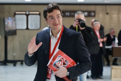 Неофициално: Крум Зарков е новият председател на БСП