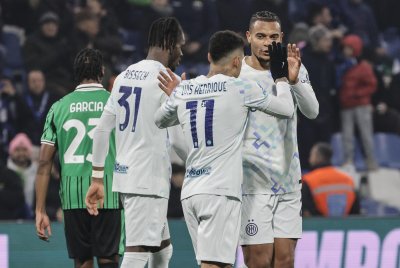 Интер разби Сасуоло и увеличи аванса си на върха