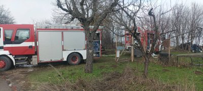 Голям пожар избухна днес в Русе в района на паметника