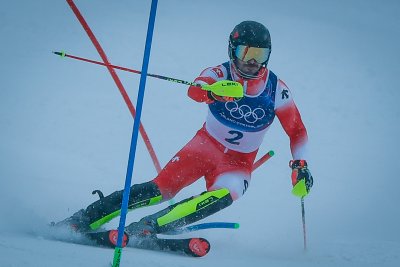 Гледайте втория манш на слалома при мъжете по БНТ 1 и БНТ 3