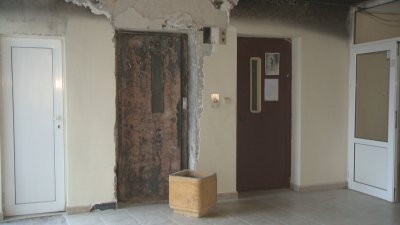 Два палежа за месец всяват страх сред жители на блок в столичния квартал "Сухата река"