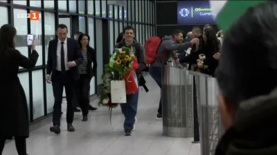 Посрещане като за шампион: Тервел Замфиров се завърна от Олимпиадата