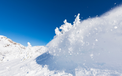 Двама скиори загинаха при лавина във Френските Алпи