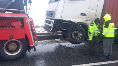 Отвориха за движение автомагистрала Тракия след като повече от четири