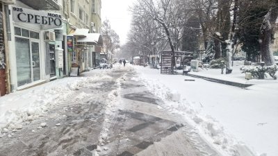 Възстановено е електрозахранването във всички населени места в област Шумен, продължава възстановяването на водоснабдяването в града