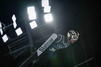 Шесто място за Владимир Зографски след първия опит на голямата шанца в Милано/Кортина