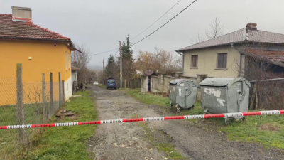 Полицейска акция в с Българи край Царево Претърсва се имот