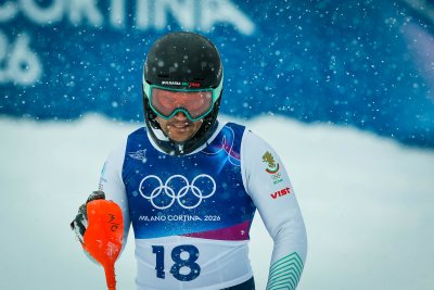 Алберт Попов отпадна от слалома в Бормио при тежки условия