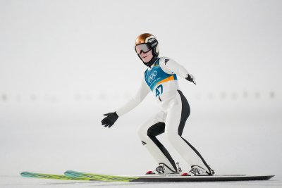 Норвежка спечели първия олимпийски ски скок за жени от голяма шанца