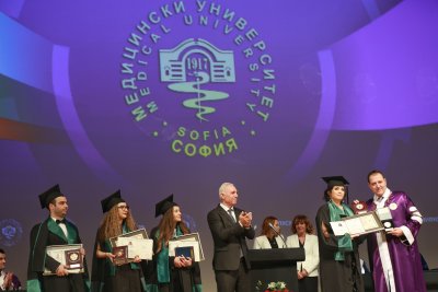 Около 70 от лекарите завършили Медицинския университет в София през