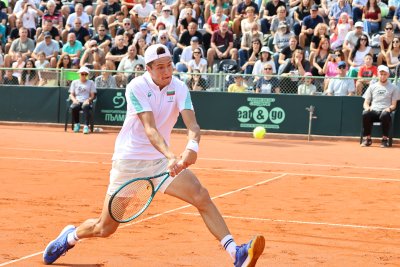Александър Василев с победи на единично и двойки в Анталия
