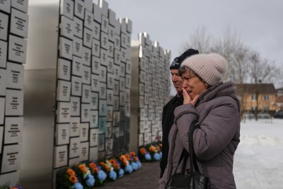 Американски сенатори от двете основни партии внесоха резолюция в подкрепа на Украйна