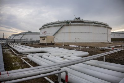 Има алтернатива на руския петрол за Унгария и Слования