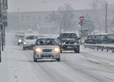 Остава усложнена пътната обстановка в Северозападна България
