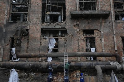 1460 дни война: Има ли сили Украйна за още война 