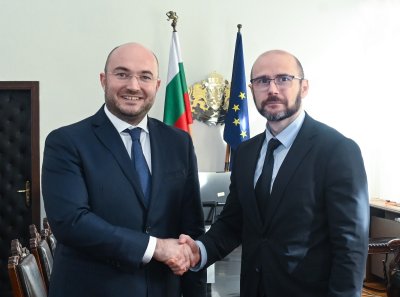 Ще надграждам завареното, никога нищо не започва и не завършва с нас, каза служебният министър на правосъдието Андрей Янкулов