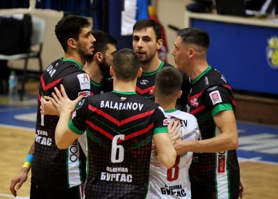 Нефтохимик 2010 с категорична победа над Черно море в Суперлигата