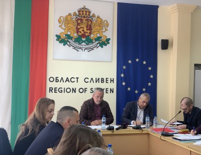 Партиите не избраха председател и секретар на РИК-Сливен