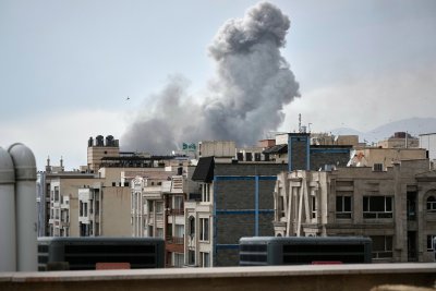 Напрежението в Близкия изток &ndash; продължава размяната на удари между Иран и противниците