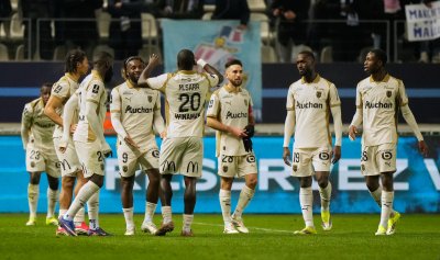 Страсбург и Ланс поделиха точките