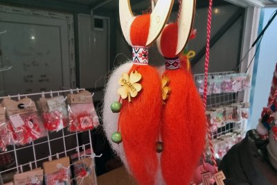 На 1 март се закичваме с мартеници за здраве и успех