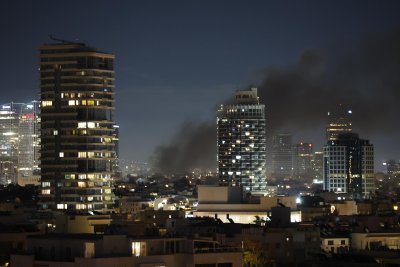 "Сирени вият ден и нощ, не можем да се приберем": Разказ от първо лице на блокирани в Близкия изток българи