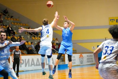 Академик взе своето срещу Левски