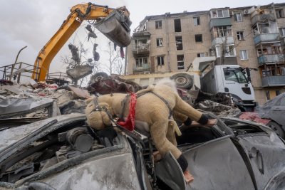 Войната в Украйна поне 11 души от които две деца