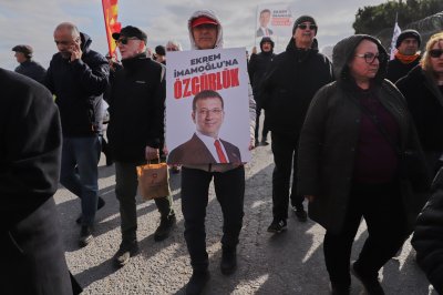 Обвинен в корупция: В Истанбул започна делото срещу кмета Екрем Имамоглу