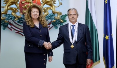President Iotova Awards Argentina&rsquo;s Ambassador with Madara Horseman Order