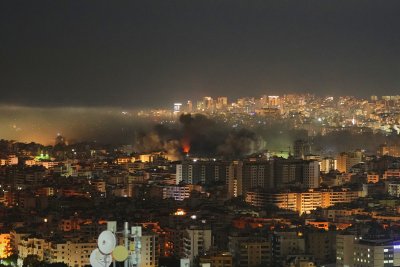 Ирански медии: Болници и летище са ударени при нощни атаки