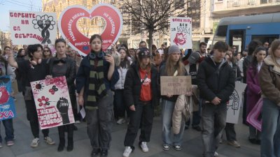 На 8 март - шествия с искане за равни права на жените