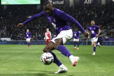 Дузпи класираха Тулуза и Ница на полуфиналите за Купата на Франция