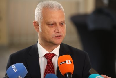 Вътрешният министър към шефовете в МВР: Бъдете смели като тигри