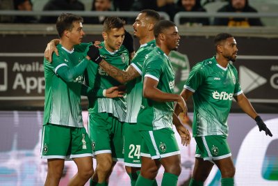 Безкомпромисен Лудогорец наказа грешките на ЦСКА и взе дербито в Разград