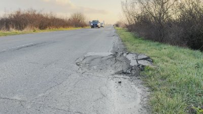 Заради лош път - протест на жители на Каблешково