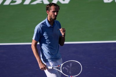 Даниил Медведев спря победната серия на Карлос Алкарас и се класира за финала в Индиън Уелс