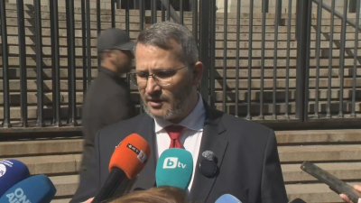 Министърът на земеделието Иван Христанов внесе сигнал до прокуратурата за злоупотреби с обществена поръчка