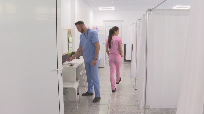 СНИМКА Как болницата в Гоце Делчев успява да привлича нови лекари?