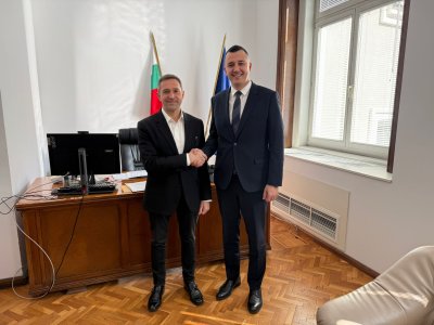 Президентът на БФБ Красимир Инински проведе работна среща в Народното събрание