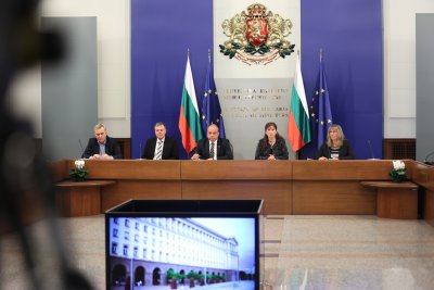 НА ЖИВО: 44 000 души са подали заявления за гласуване в чужбина на парламентарния вот