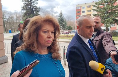 Президентът Илияна Йотова: Трябва да има цялостен пакет от мерки срещу покачването на цените